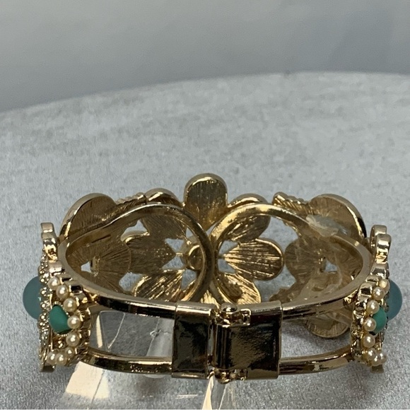 Light green peach blue floral flower clamper bracelet costume jewellery - Picture 7 of 12